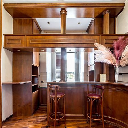 Downtown Luxury B&B - Termini Train Station Roma Exterior foto